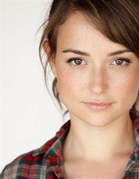 Wow, “AT&T girl “! These scandalous Milana Vayntrub nude photographs show off her famous big breasts! The popular spokeswoman for the company got her private photos hacked from her computer. That's right, leading her admirers to believe she is a wannabe “cam-girl”. 